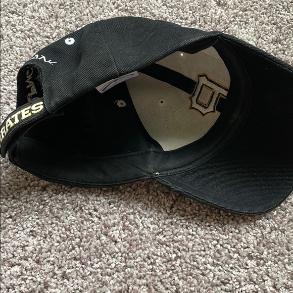 Pittsburgh Pirates Baseball Cap - Picture 7 of 8